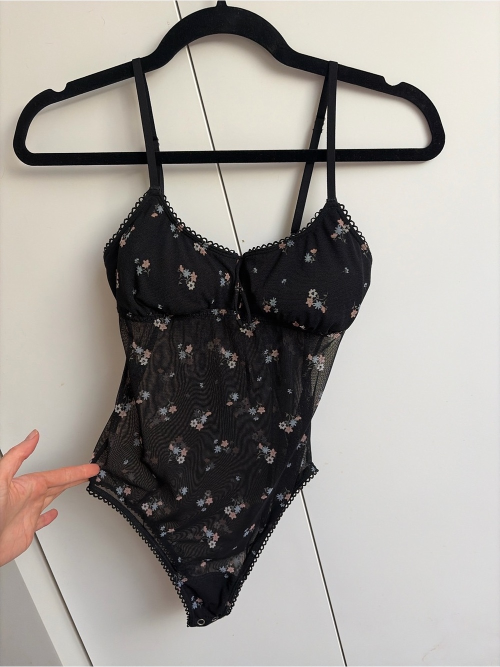Black Floral Lace Bodysuit Tank Top — Women’s Intimates